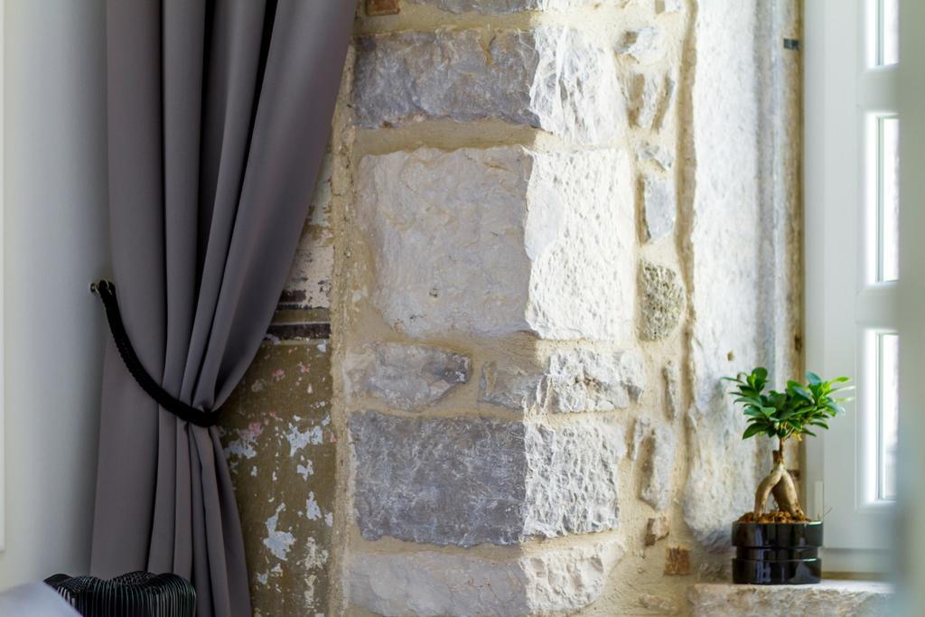 Penzión pre hostí Dezign Superior & 4*